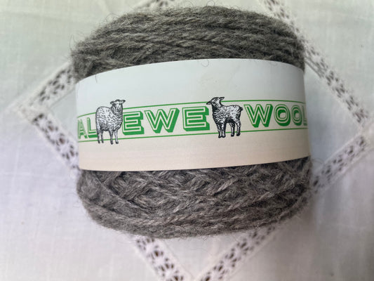 DK 100 g VAL EWE 100% Jacob  Wool