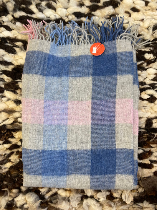 Hand Woven Throw Pinc Glas