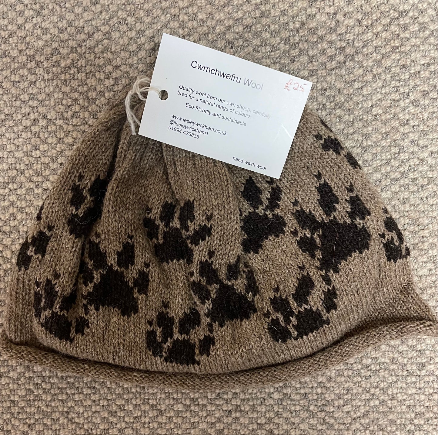 Beige Natural coloured Woollen Paw prints designed hat