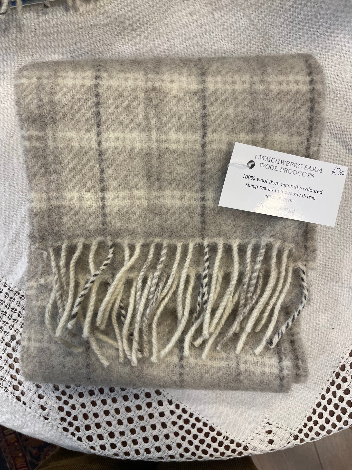 Woven woollen scarf Llwyd