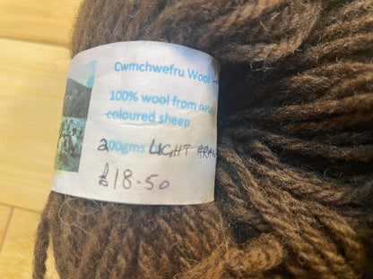 Light Aran 200gs 100% natural wool chestnut