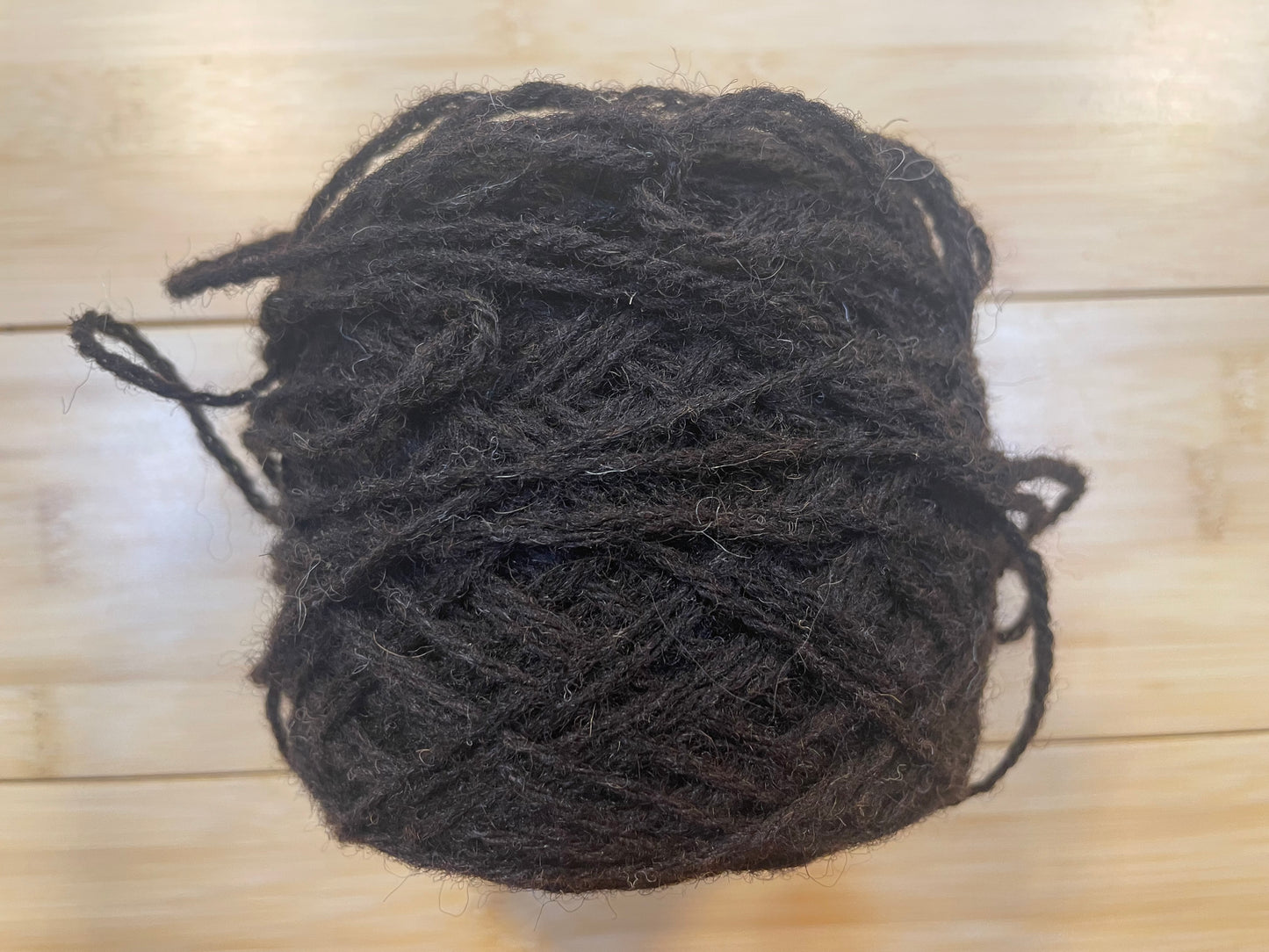 DK 100g 100% Zwartbles natural Wool dark brown