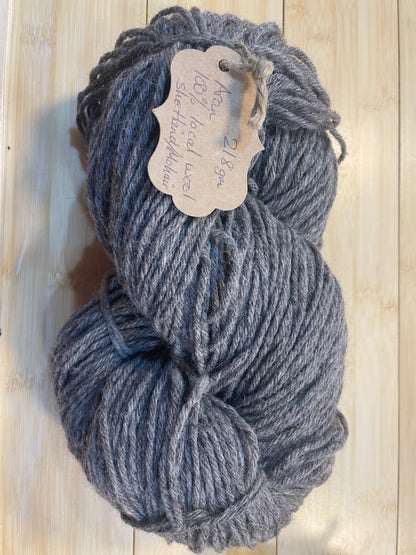 Aran 218 gm 100 % organically dyed Shetland Mohair wool Curly Mob Flock grey